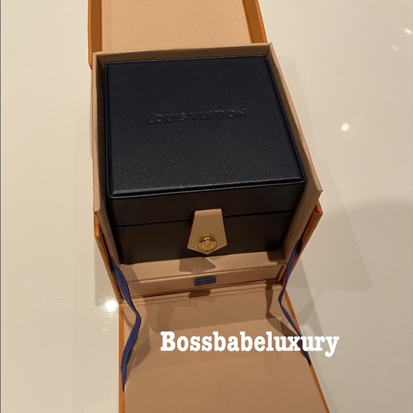 Louis Vuitton Empreinte pendant white gold 18k monogram flower chain necklace - Picture 5 of 8